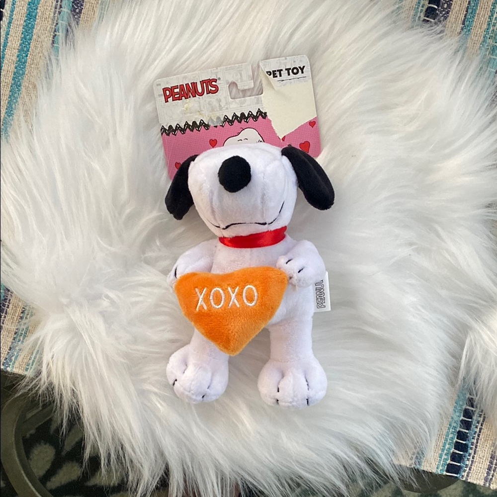 New Peanuts Snoopy Plush Dog Toy White and Black